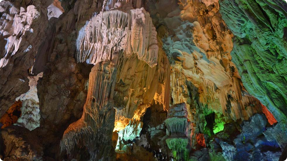 Caverna Dau Go